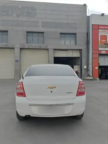 Chevrolet Cobalt 2025 — миниатюра 9