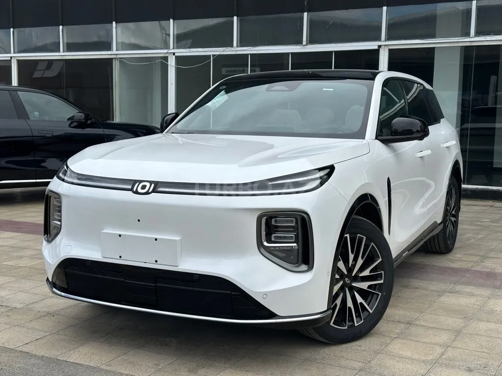 Changan Qiyuan Q07 2025 — фото 1 из 10