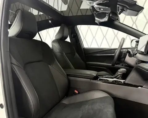 Toyota Camry 2026 — миниатюра 9