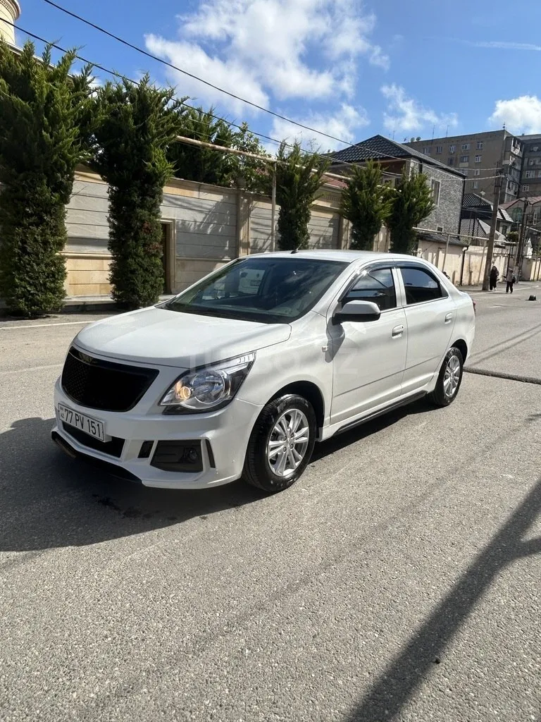 Chevrolet Cobalt 2025 — фото 1 из 10