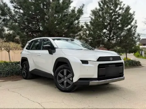 Toyota RAV4 2026 — миниатюра 2