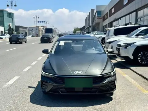 Hyundai Elantra 2026 — миниатюра 1