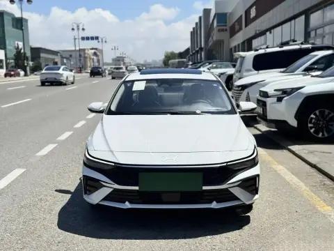 Hyundai Elantra 2026 — миниатюра 1