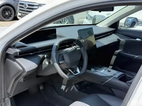 Changan Qiyuan A05 2025 — миниатюра 8