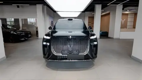 Voyah Taishan 2026 — миниатюра 2