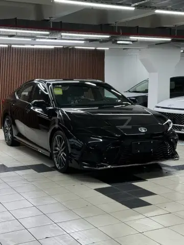 Toyota Camry 2026 — миниатюра 2