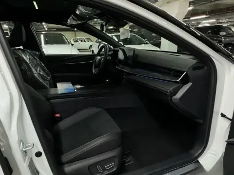 Toyota Camry 2026 — миниатюра 8