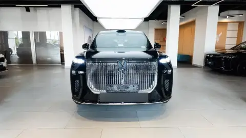 Voyah Taishan 2026 — миниатюра 2