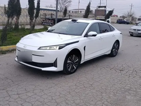 Changan Qiyuan A05 2025 — миниатюра 1