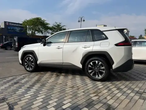 Toyota RAV4 2026 — миниатюра 8