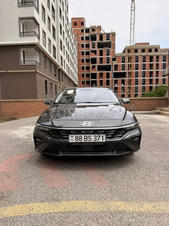 Hyundai Elantra 2026 — фото 1 из 10