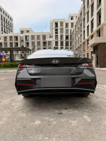 Hyundai Elantra 2026 — миниатюра 6