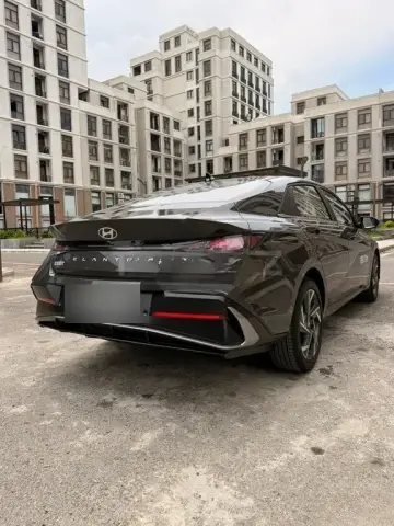 Hyundai Elantra 2026 — миниатюра 8