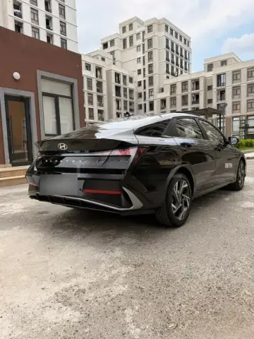Hyundai Elantra 2026 — миниатюра 8