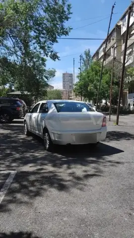 Chevrolet Cobalt 2025 — миниатюра 3