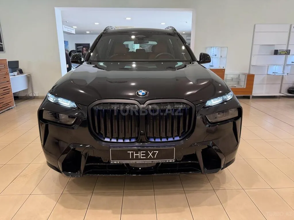 BMW X7 2025 — фото 1 из 10