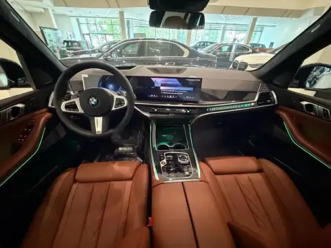 BMW X7 2025 — миниатюра 2