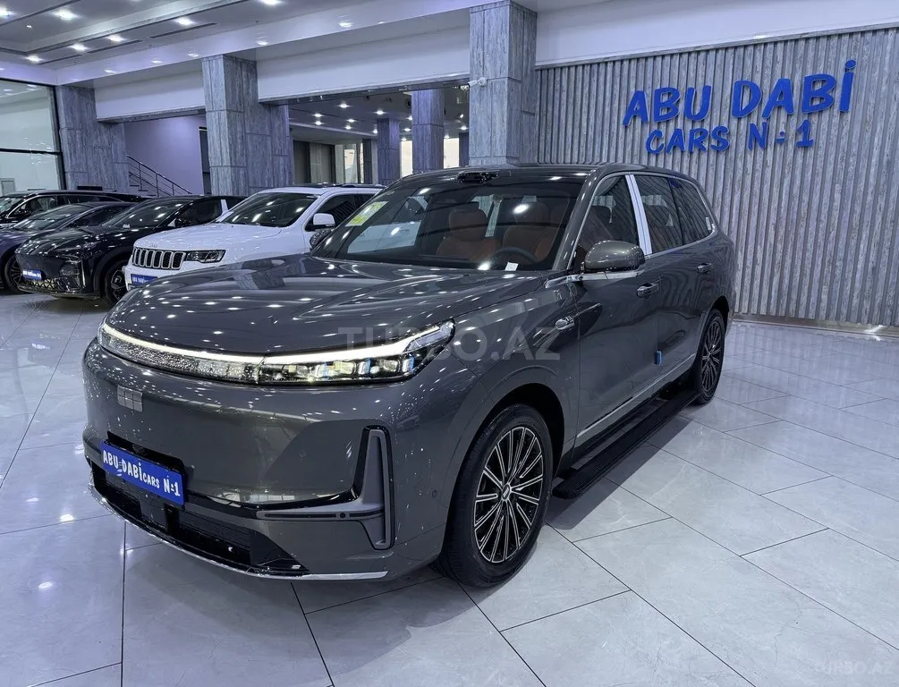 Geely Galaxy M9 2025 — фото 1 из 10