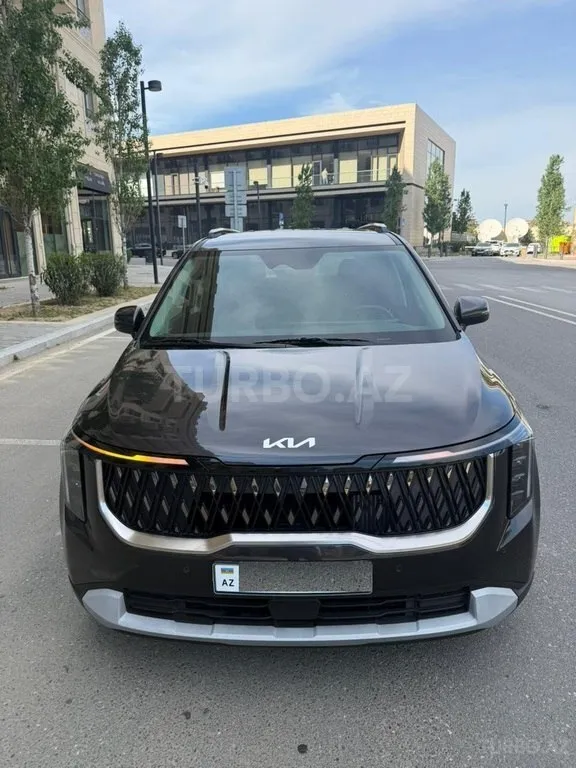 Kia Carnival 2025 — фото 1 из 10