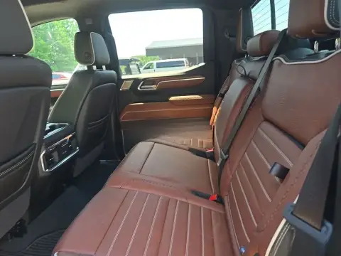 GMC Sierra 2025 — миниатюра 10