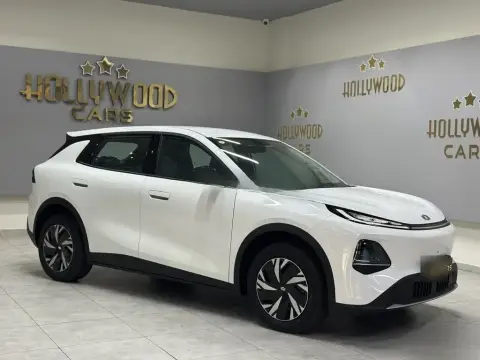 Changan Qiyuan Q05 2026 — миниатюра 2