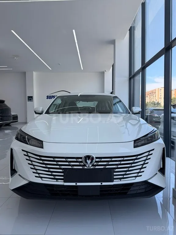 Changan Eado 2025 — фото 1 из 7