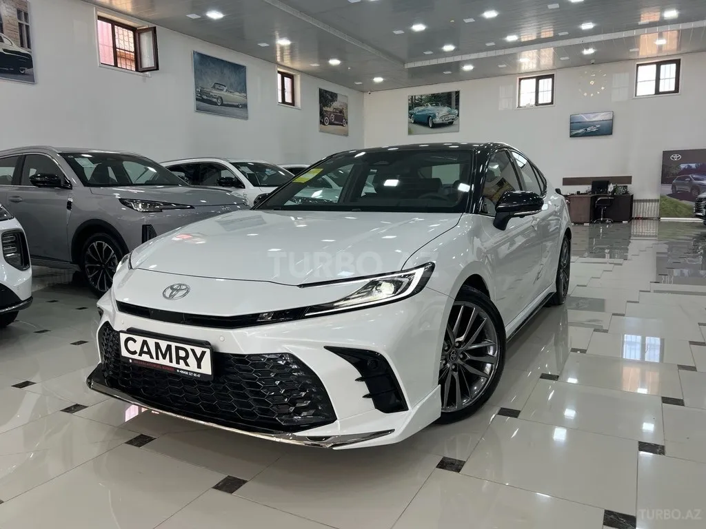 Toyota Camry 2026 — фото 1 из 10