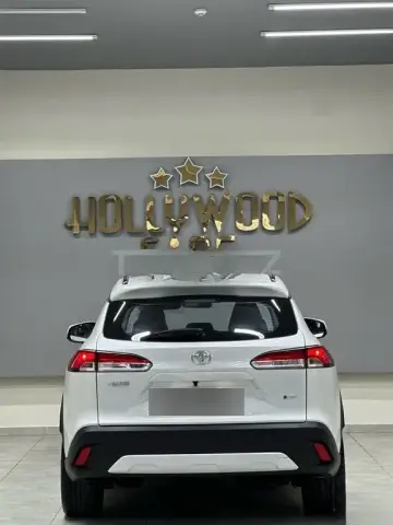Toyota Corolla Cross 2025 — миниатюра 8