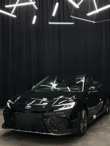 Toyota Camry 2025 — миниатюра 1