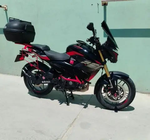 Bajaj Pulsar NS 200 2025 — миниатюра 6