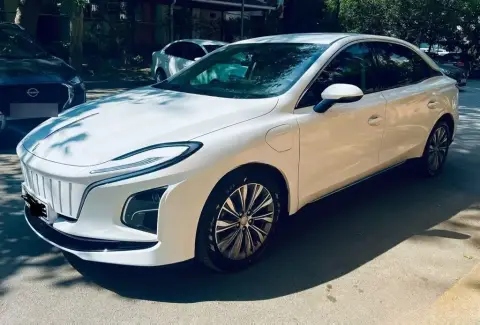 Hongqi E-QM5 2025 — миниатюра 5