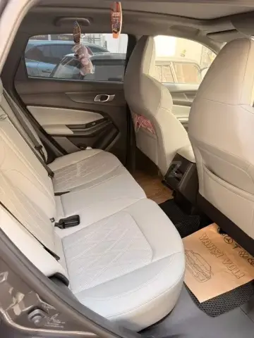 Changan Qiyuan Q05 2025 — миниатюра 8