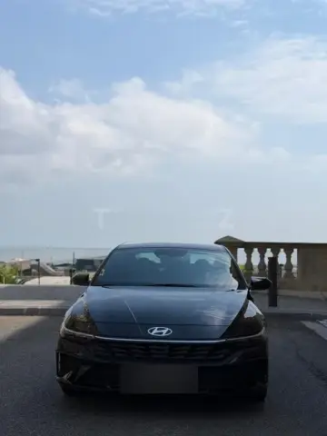 Hyundai Elantra 2025 — миниатюра 4