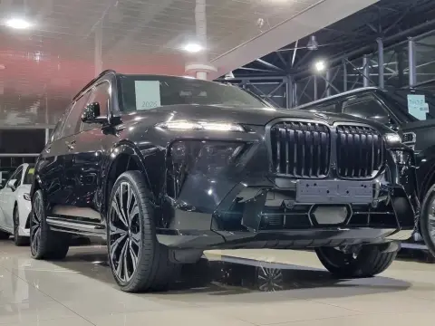 BMW X7 2026 — миниатюра 6