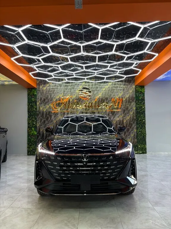 Changan Uni-Z 2025 — фото 1 из 10