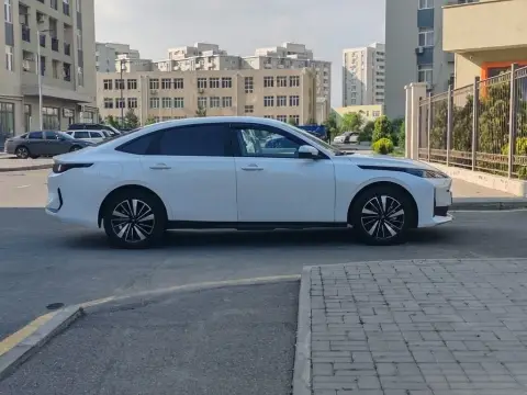 Changan Qiyuan A05 2025 — миниатюра 6