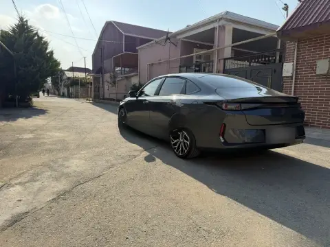Changan Qiyuan A05 2025 — миниатюра 6