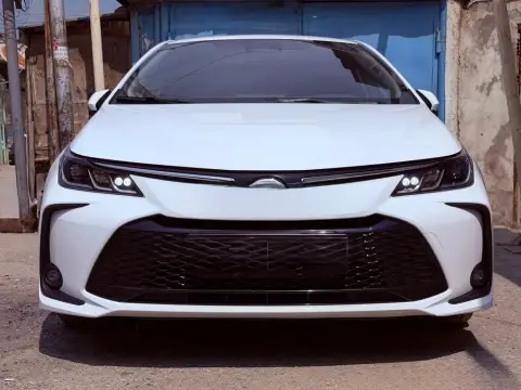 Toyota Corolla 2025 — миниатюра 1