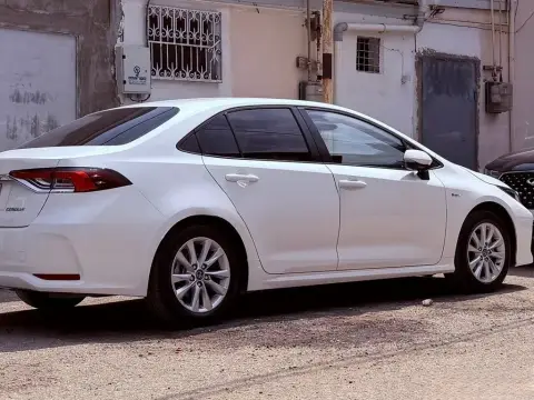 Toyota Corolla 2025 — миниатюра 5