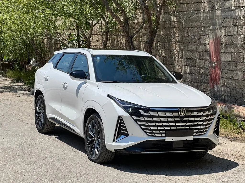 Changan Uni-Z 2025 — фото 1 из 10