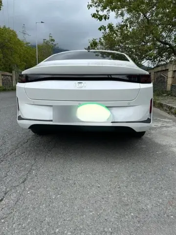 Changan Qiyuan A05 2025 — миниатюра 2