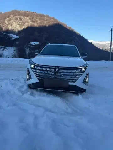 Changan Uni-Z 2025 — миниатюра 2