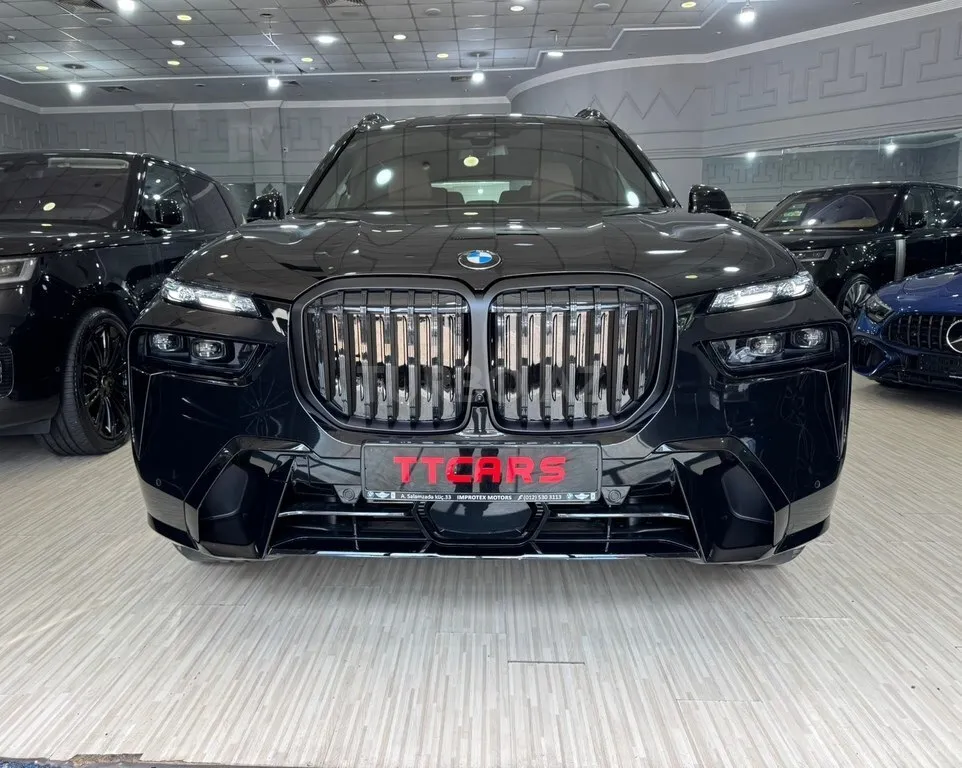 BMW X7 2026 — фото 1 из 10