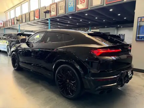 Lamborghini Urus SE 2025 — миниатюра 4