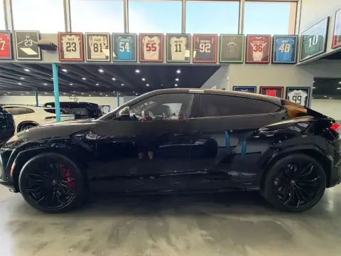 Lamborghini Urus SE 2025 — миниатюра 7