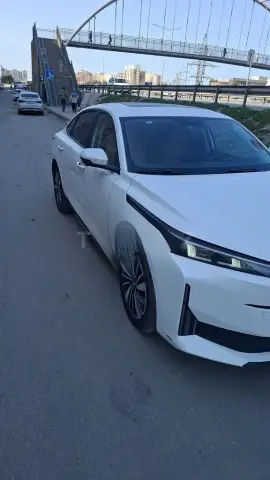 Changan Qiyuan A05 2025 — миниатюра 2