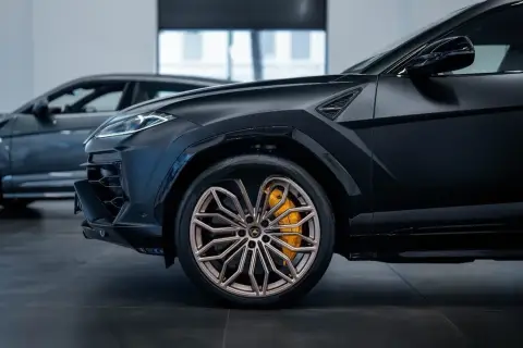 Lamborghini Urus SE 2025 — миниатюра 7