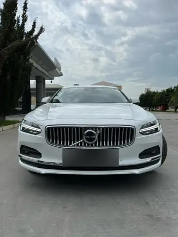 Volvo S90 2025 — миниатюра 1
