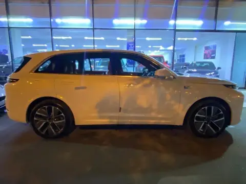 Li Auto L7 2025 — миниатюра 8