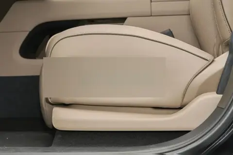 Li Auto L9 2026 — миниатюра 8